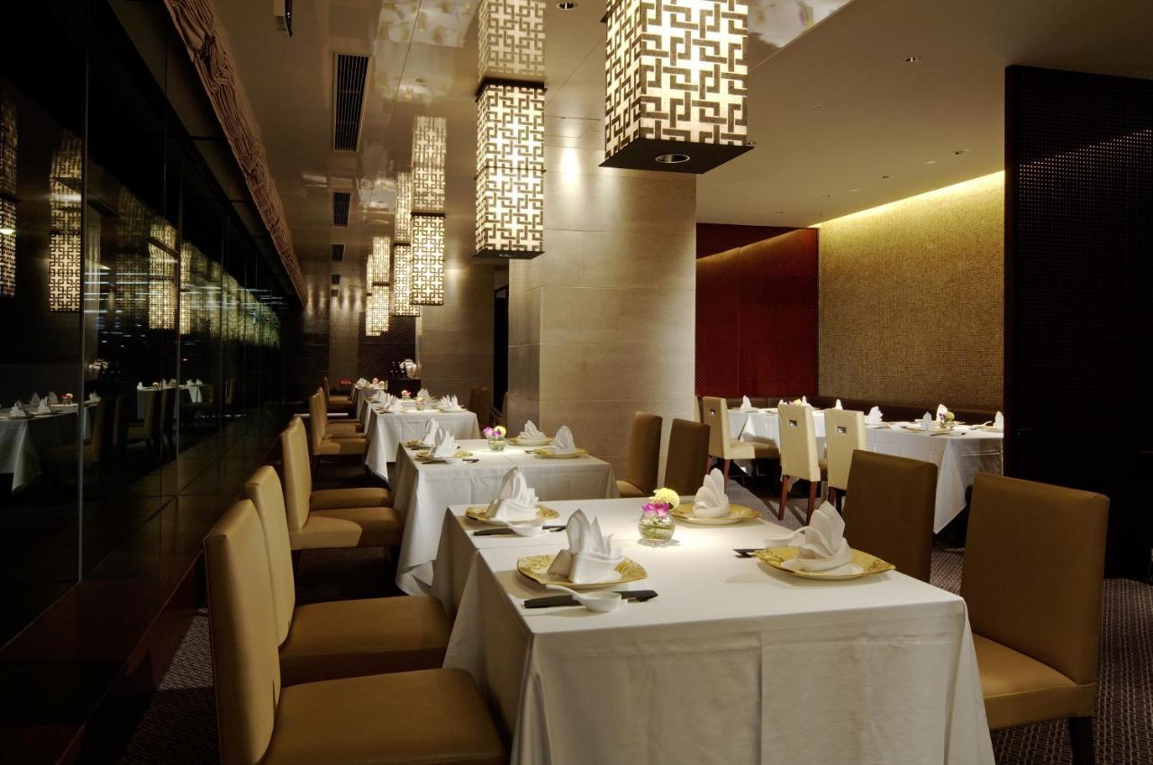 Hotel Associa Shizuoka Buitenkant foto Interior of the restaurant