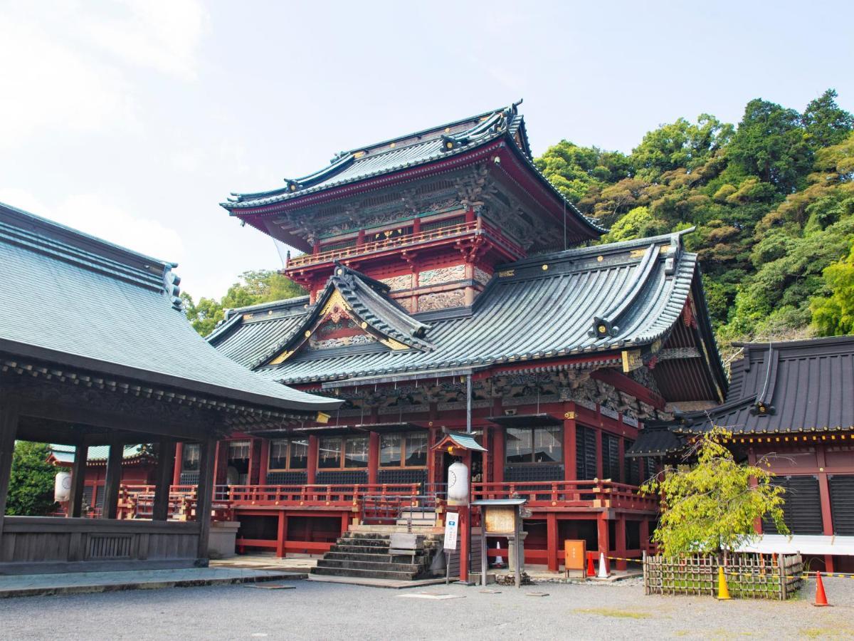 Hotel Associa Shizuoka Buitenkant foto The haiden of the shrine