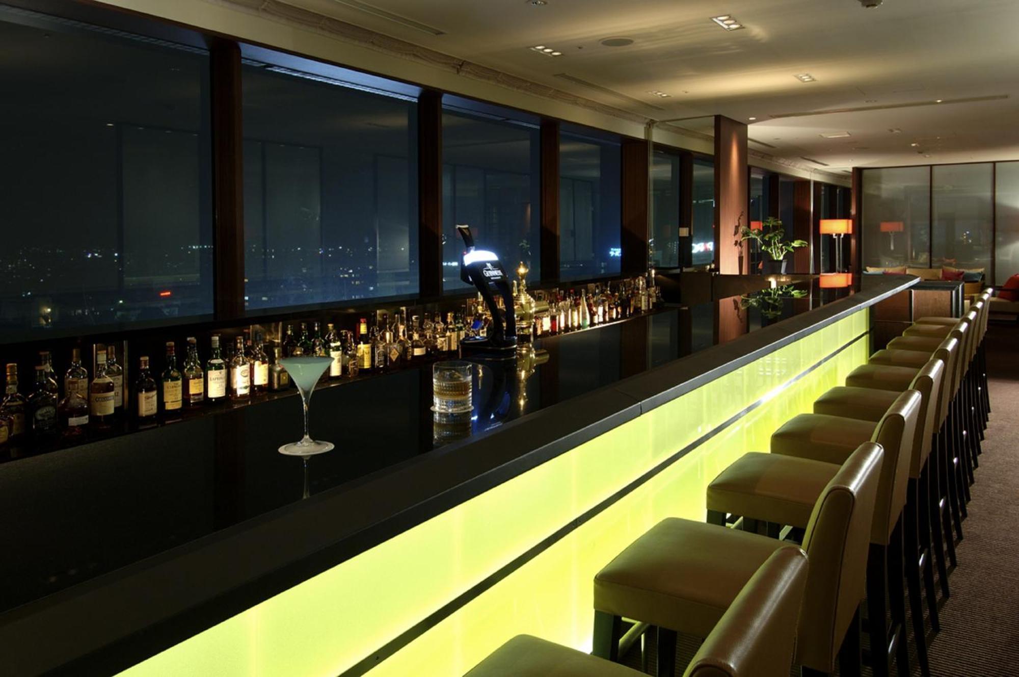 Hotel Associa Shizuoka Buitenkant foto Skyline Bar