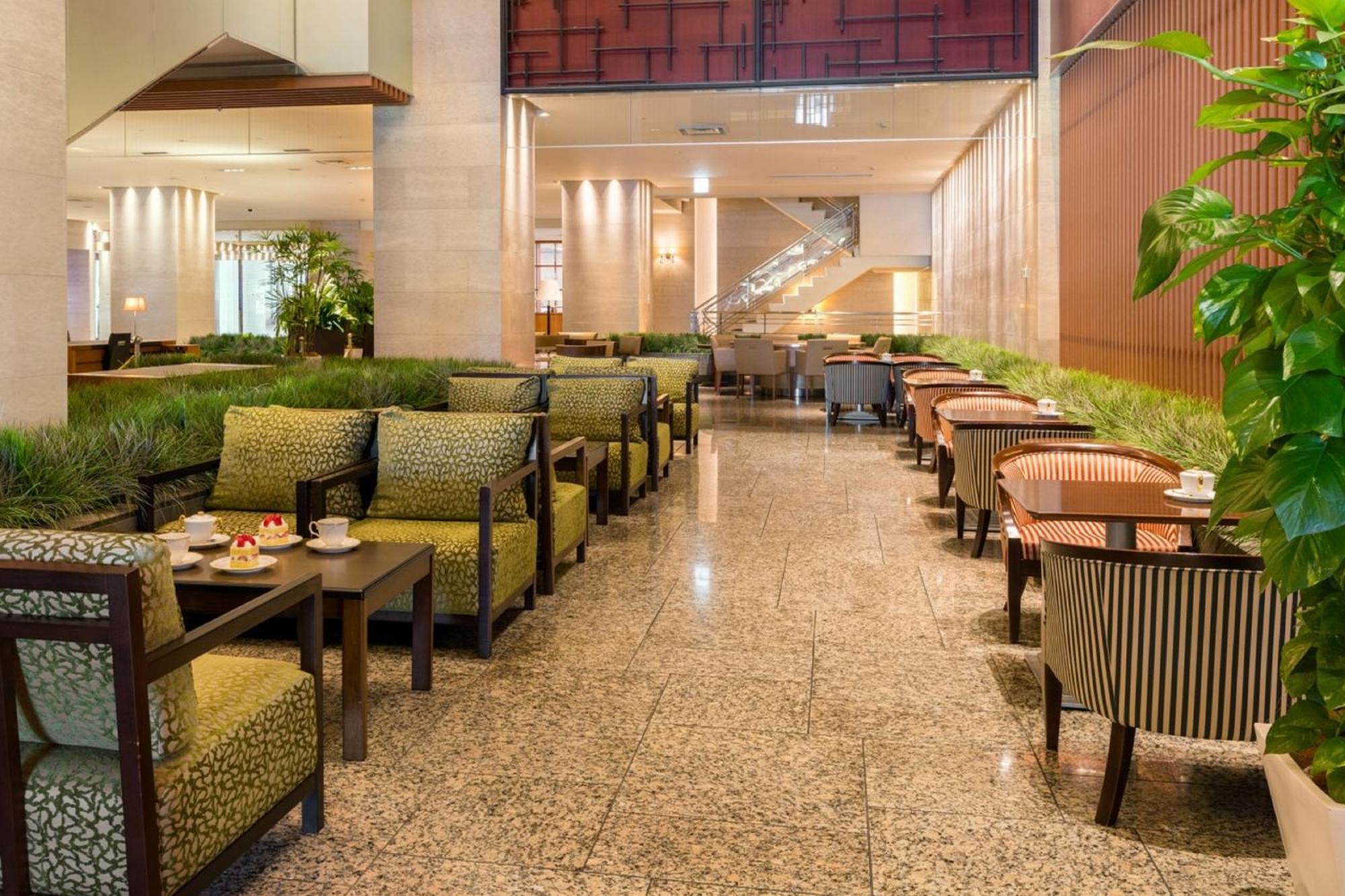 Hotel Associa Shizuoka Buitenkant foto The lobby lounge